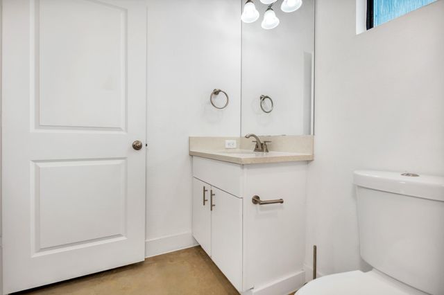 603 Edgewood Street B, Houston, TX 77023