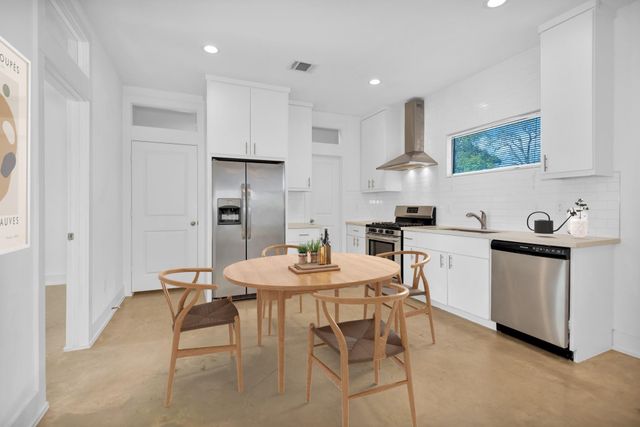 603 Edgewood Street B, Houston, TX 77023