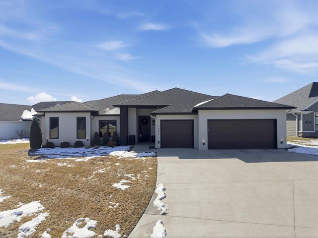 1301 HAXBY CT, Columbia, MO 65201