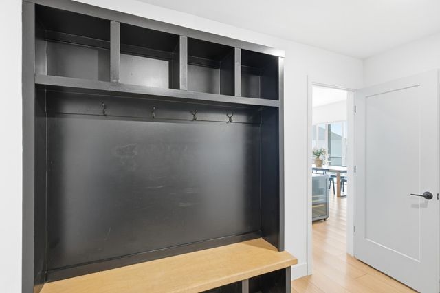 1301 HAXBY CT, Columbia, MO 65201