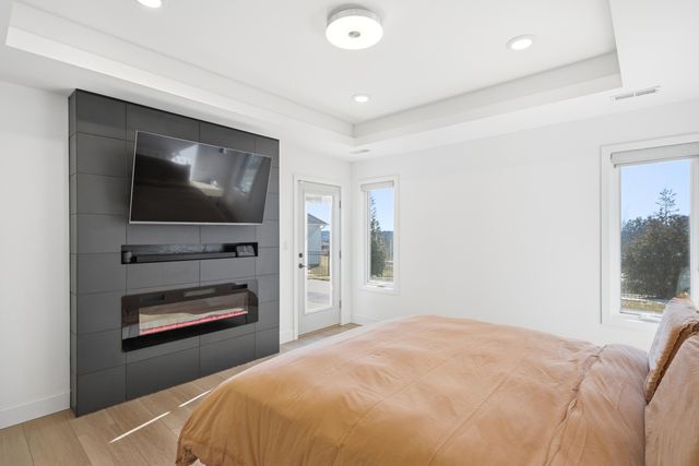 1301 HAXBY CT, Columbia, MO 65201