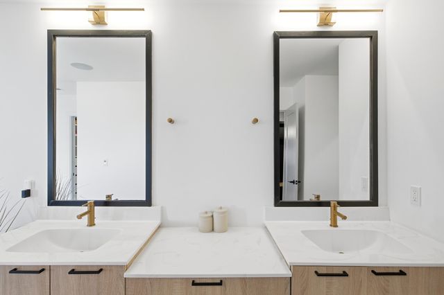 1301 HAXBY CT, Columbia, MO 65201