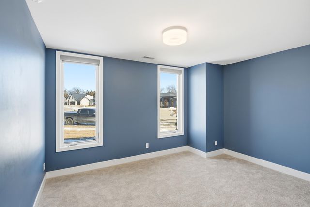 1301 HAXBY CT, Columbia, MO 65201