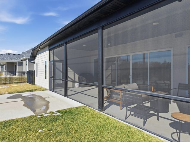 1301 HAXBY CT, Columbia, MO 65201