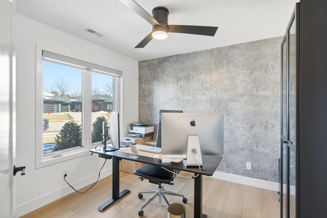 1301 HAXBY CT, Columbia, MO 65201