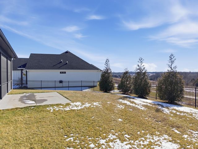 1301 HAXBY CT, Columbia, MO 65201