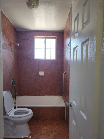 1310 S Atlantic A, Compton, CA 90221