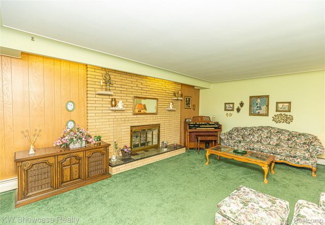 3651 Chicago Road, Warren, MI 48092