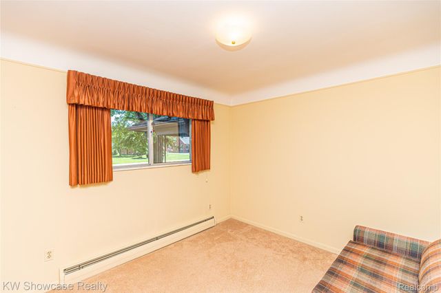 3651 Chicago Road, Warren, MI 48092