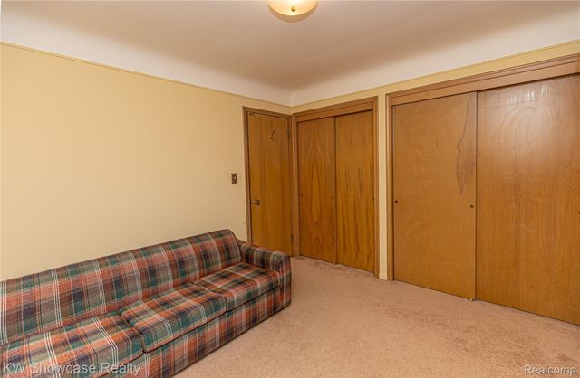 3651 Chicago Road, Warren, MI 48092