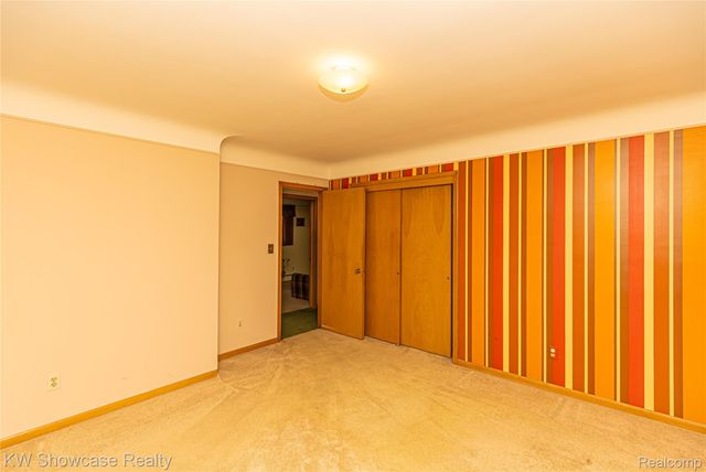 3651 Chicago Road, Warren, MI 48092