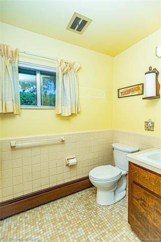 3651 Chicago Road, Warren, MI 48092