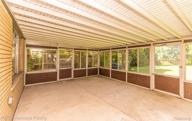3651 Chicago Road, Warren, MI 48092