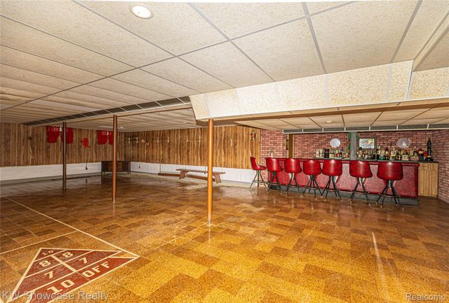 3651 Chicago Road, Warren, MI 48092