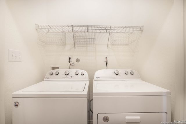 5214 Winding Stream, St Hedwig, TX 78152