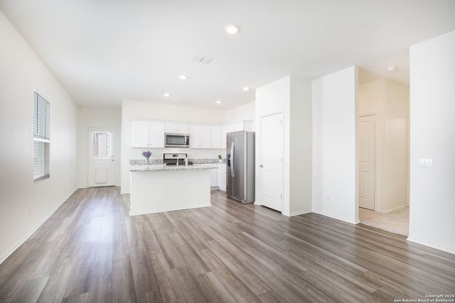 5214 Winding Stream, St Hedwig, TX 78152