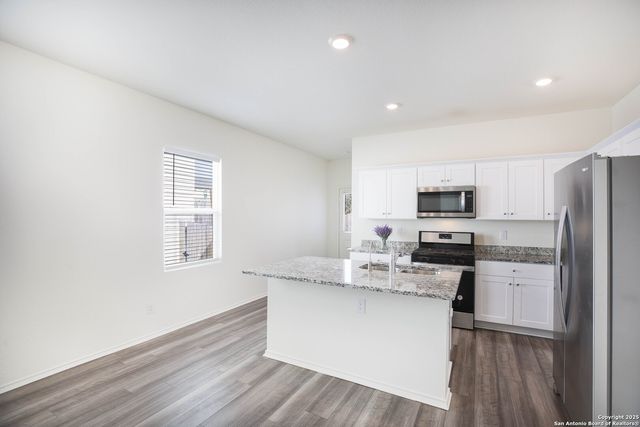 5214 Winding Stream, St Hedwig, TX 78152