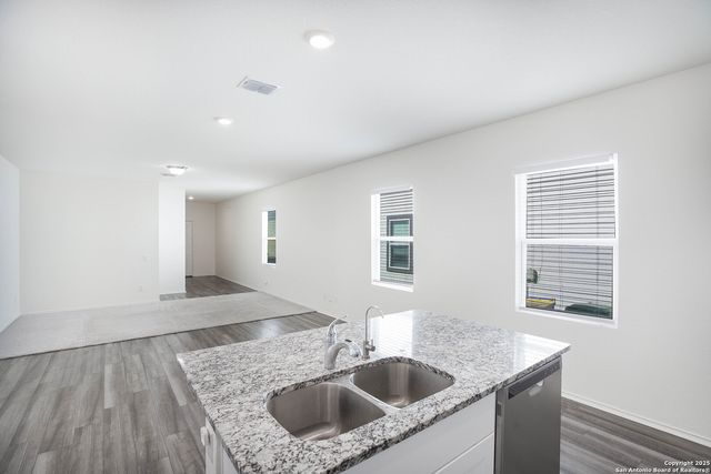 5214 Winding Stream, St Hedwig, TX 78152