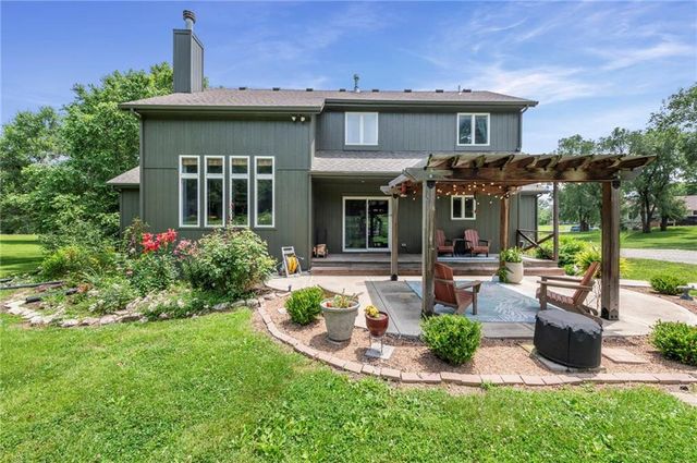 1812 N 150th Street, Basehor, KS 66007