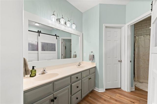 1812 N 150th Street, Basehor, KS 66007