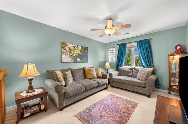 1812 N 150th Street, Basehor, KS 66007