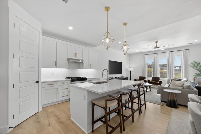 2006 Oak Garden Court, Dallas, TX 75232