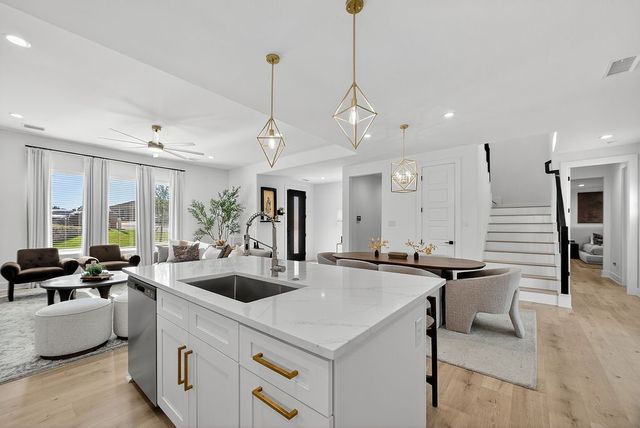 2006 Oak Garden Court, Dallas, TX 75232