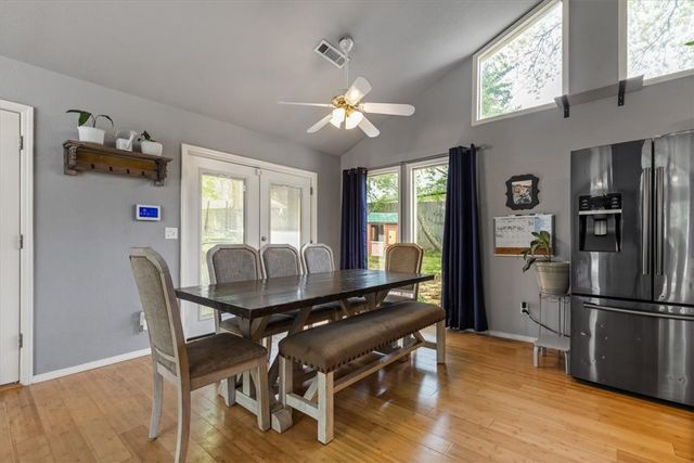 2578 N Warwick Drive, Fayetteville, AR 72703