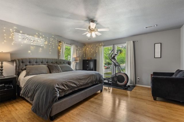 2578 N Warwick Drive, Fayetteville, AR 72703