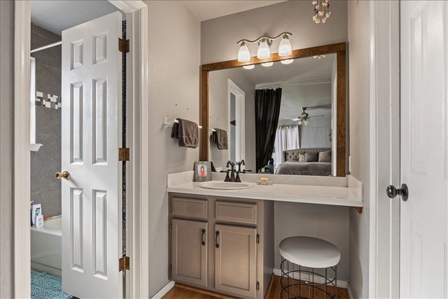 2578 N Warwick Drive, Fayetteville, AR 72703