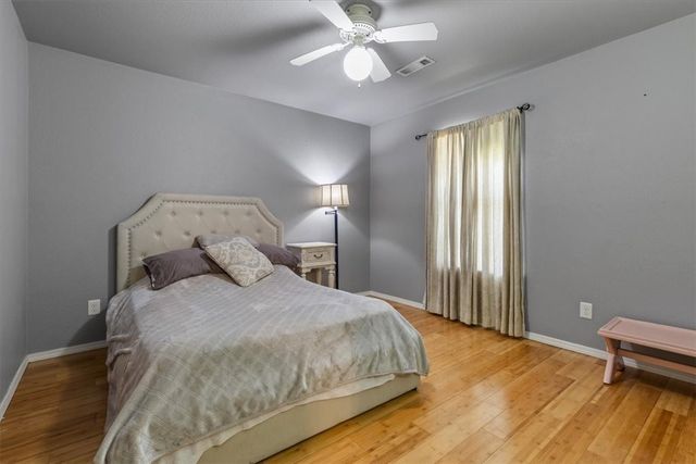 2578 N Warwick Drive, Fayetteville, AR 72703