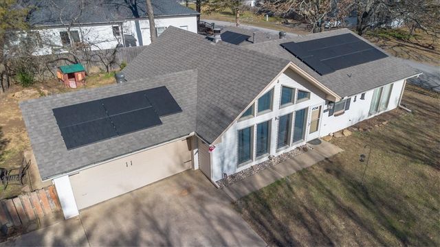 2578 N Warwick Drive, Fayetteville, AR 72703