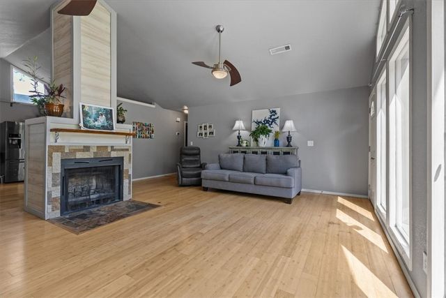 2578 N Warwick Drive, Fayetteville, AR 72703