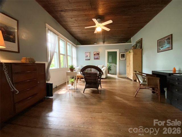 58 Seminary Street, Saluda, NC 28773