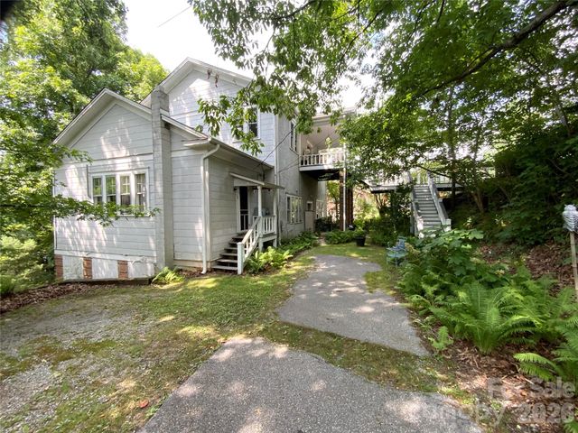 58 Seminary Street, Saluda, NC 28773