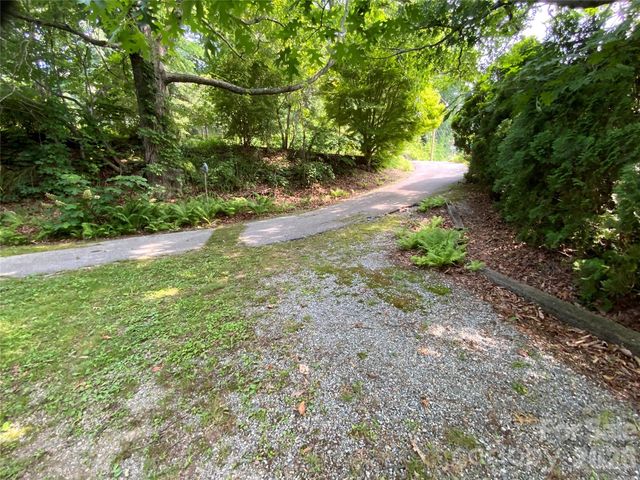 58 Seminary Street, Saluda, NC 28773