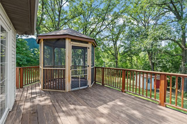 16321 Iresfeld Avenue NW, Clearwater, MN 55320