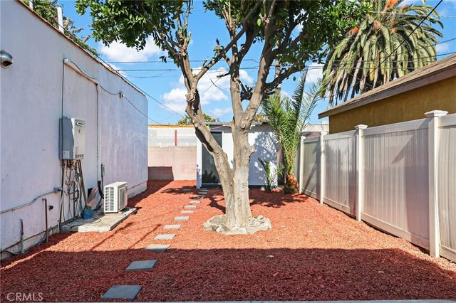 6612 2nd, Los Angeles, CA 90043