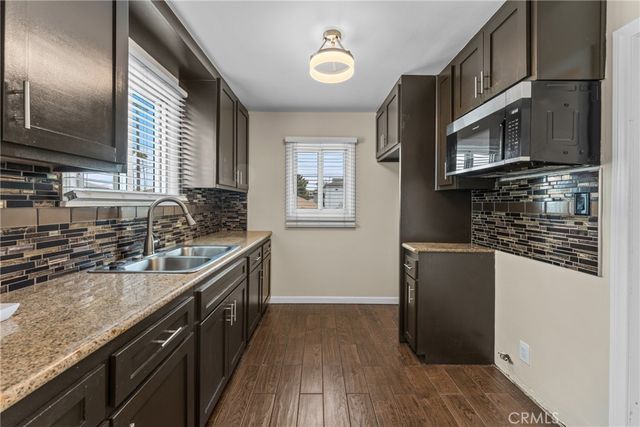 2115 W 103rd Place, Los Angeles, CA 90047