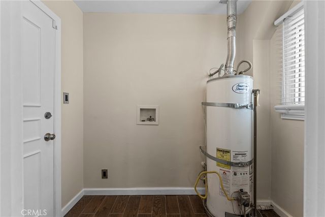 2115 W 103rd Place, Los Angeles, CA 90047