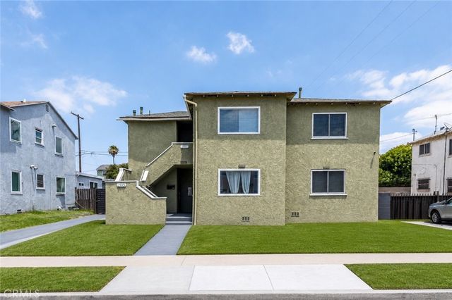 2115 W 103rd Place, Los Angeles, CA 90047