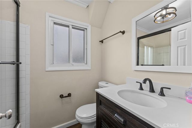 2115 W 103rd Place, Los Angeles, CA 90047