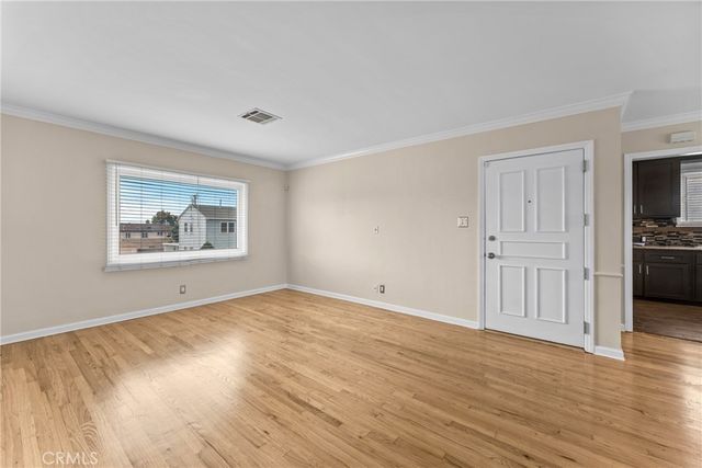2115 W 103rd Place, Los Angeles, CA 90047