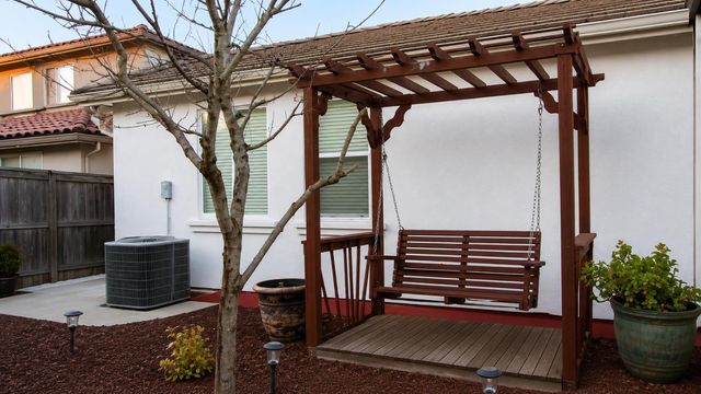 3930 Riley Anton Way, Rancho Cordova, CA 95742