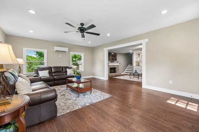 115 Laural Hill Dr, Smyrna, TN 37167