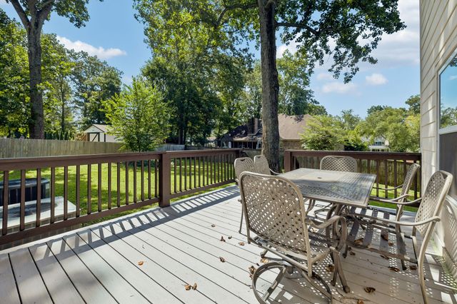 115 Laural Hill Dr, Smyrna, TN 37167