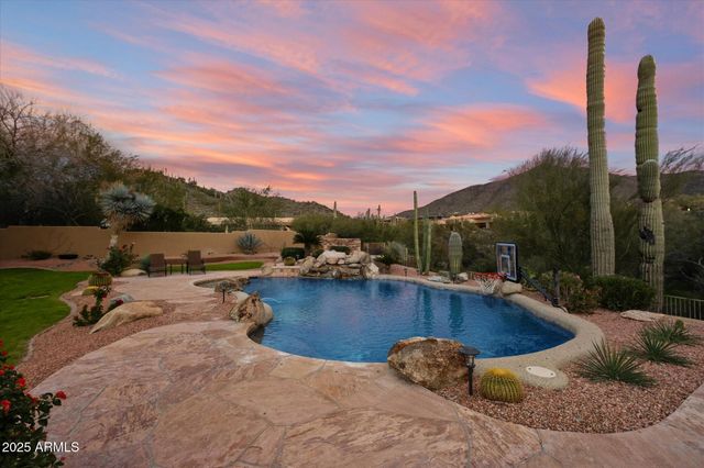 36045 N Willow Cross Drive, Cave Creek, AZ 85331