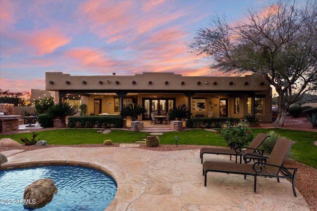 36045 N Willow Cross Drive, Cave Creek, AZ 85331