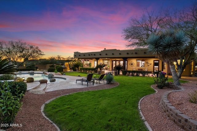 36045 N Willow Cross Drive, Cave Creek, AZ 85331