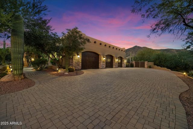 36045 N Willow Cross Drive, Cave Creek, AZ 85331
